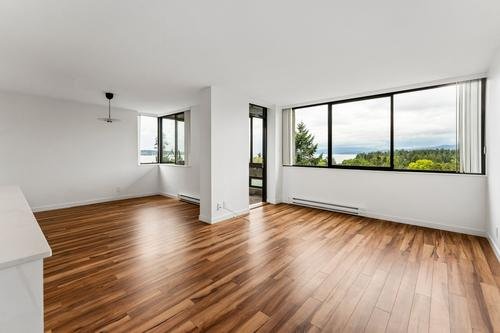 1203-2077 Nelson Street listing photo 5