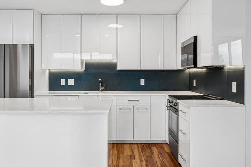 1203-2077 Nelson Street listing photo 13